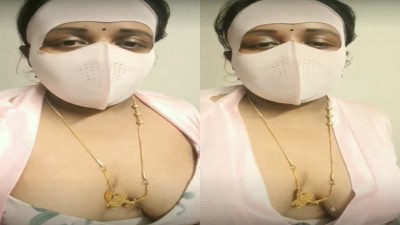 டாக்டர் ஆஂடீ லிவ் சட் செய்து பிக் பூப்ஸ் பிசையும் ஊழ் காட்சி