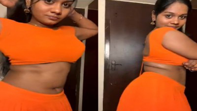 ஐடம் வைஃப் ந்யூட் மூலை ஆஸ் காண்பித்து டெஂப்ட் பனுகிறாள்
