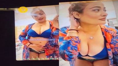 நாட்டுக்கத்தை நடிகை பிக் பூப்ஸ் காண்பித்து ஊழ் சட் செய்கிறாள்