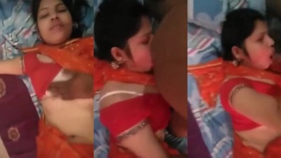 ஆரெஂஜ் ஸரீ அண்ணி படுத்துக்கொண்டு ப்ளொவிஜோப் பண்ணும் வீடியோ