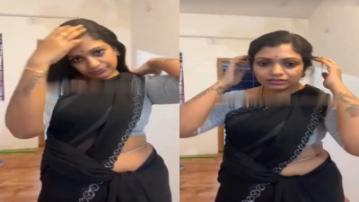 ஸெக்ஸீ ஐடம் நடிகை ஹோட் ஸரீ உடன் மூலை காட்டுகிறாள்