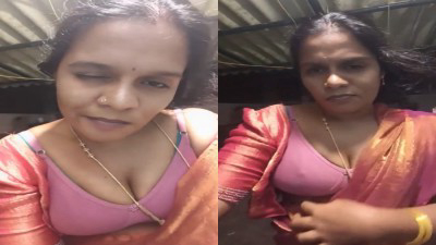 கிராமத்து டீசர் மூலை காண்பித்து காதலனை டெஂப்ட் பனுகிறாள்