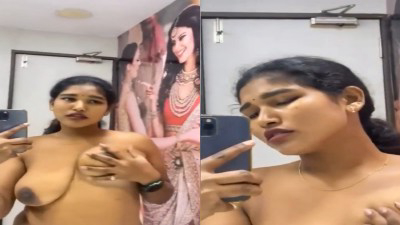 South Indian desi big boobs squeezing tempting mms