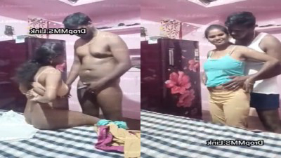 ஹ்யாஂட்‌ஸம் ப்ஃப் ஸ்க்வீஸிஂக் யஂக் பொண்ணு ந்யூட் ஆஸ்