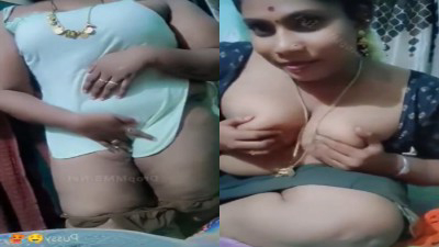 Mature aunty boobs pressing and pussy caressing mms