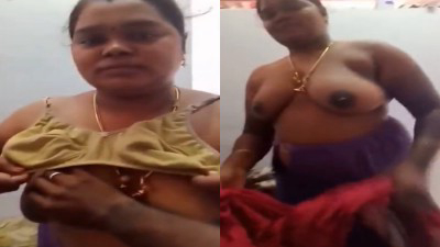 Mature aunty big boobs pressing with hot talk