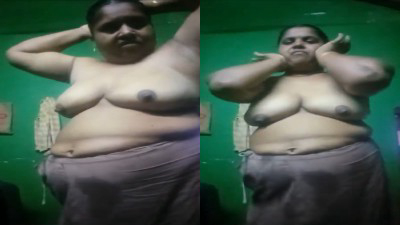 Old aunty nude big mulai kanbithu ool pana azhaikiraal