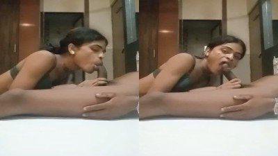 Sexy item uncle banana sunniyai urinthu suvaikum kaatchi