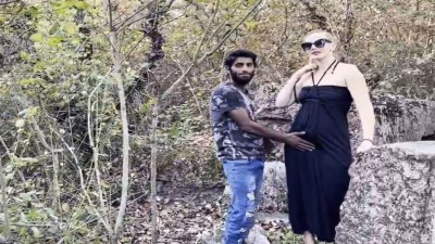 Tourist guide foreigner udan outdoor ool panum porn clip