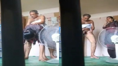 Old uncle fucking her daughter in law on doggy style